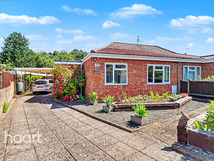 2 Bedroom Bungalow For Sale In Oval Road, Norwich, NR5