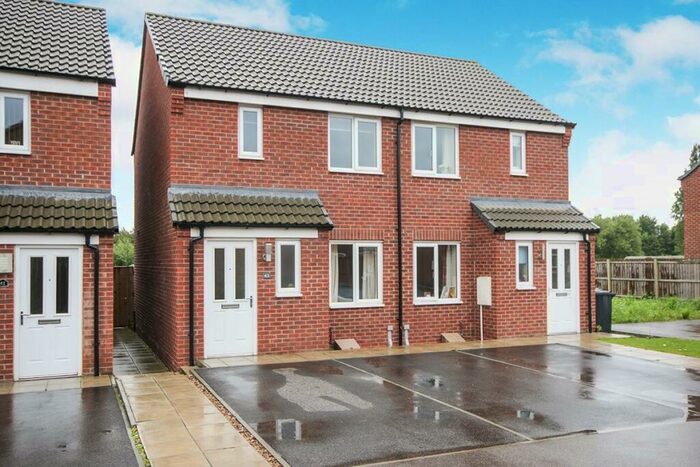 2 Bedroom Semi-Detached House To Rent In Crucible Close, North Hykeham, Lincoln, LN6