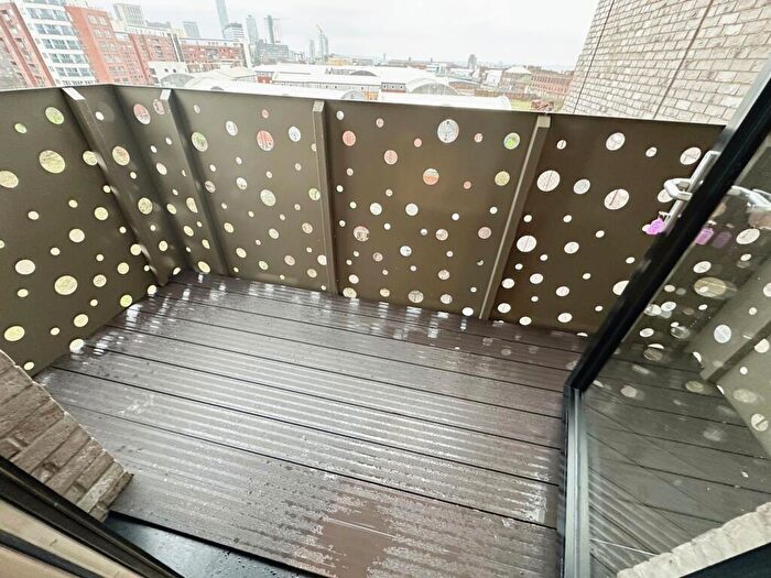 1 Bedroom Flat To Rent In Bevington Bush, Liverpool, L3