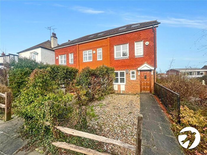 3 Bedroom End Of Terrace House To Rent In Ashurst Place, Rainham, Gillingham, ME8