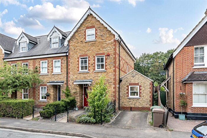 4 Bedroom Town House For Sale In Mill Lane, Carshalton, SM5