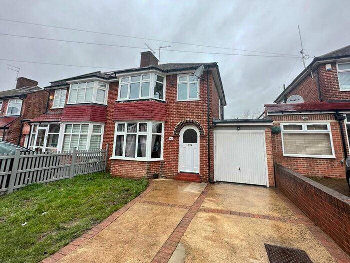 3 Bedroom Semi-Detached House To Rent In Braemar Gardens, Colindale, London, NW9