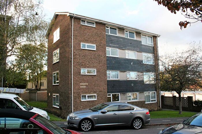 1 Bedroom Property For Sale In Sutton Grove, Sutton, SM1