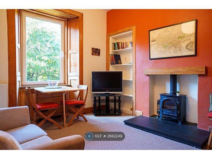 2 Bedroom Flat To Rent In Upper Grove Place, Edinburgh, EH3