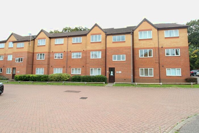 1 Bedroom Flat To Rent In Simpson Close, Leagrave, Luton, LU4