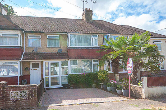 3 Bedroom Terraced House For Sale In Cheam Way, Totton, SO40