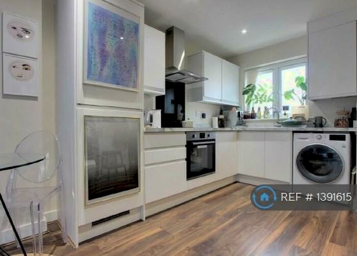 2 Bedroom End Of Terrace House To Rent In Pine Road, Barlborough, Chesterfield, S43