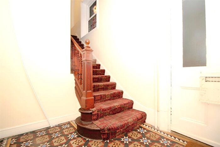 1 Bedroom Flat To Rent In Sackville Road, Hove, East Sussex, BN3