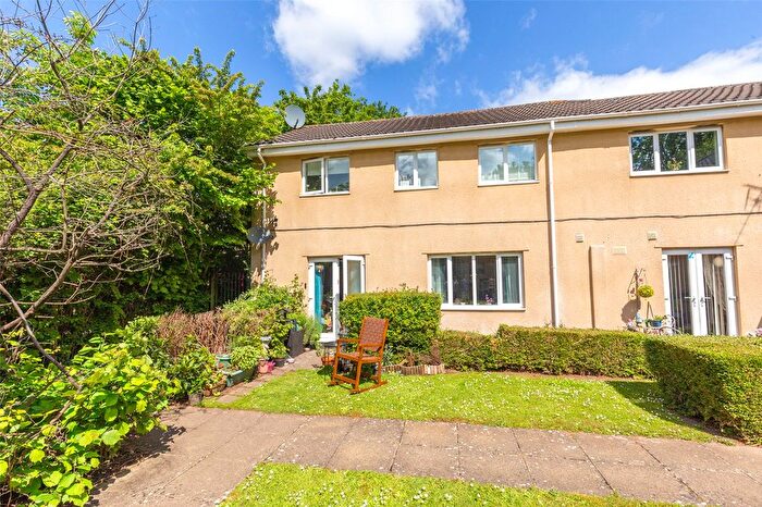 1 Bedroom Flat For Sale In Harmer Close, Bristol, BS10