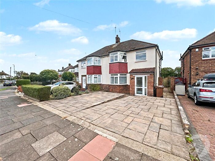 3 Bedroom Semi-Detached House For Sale In Riverside Road, Sidcup, Kent, DA14