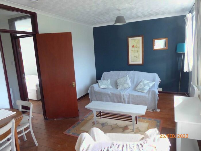 2 Bedroom Flat To Rent In Glangwili, Carmarthen, SA31