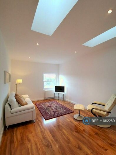 1 Bedroom Flat To Rent In Hull Marina, Hull, HU1