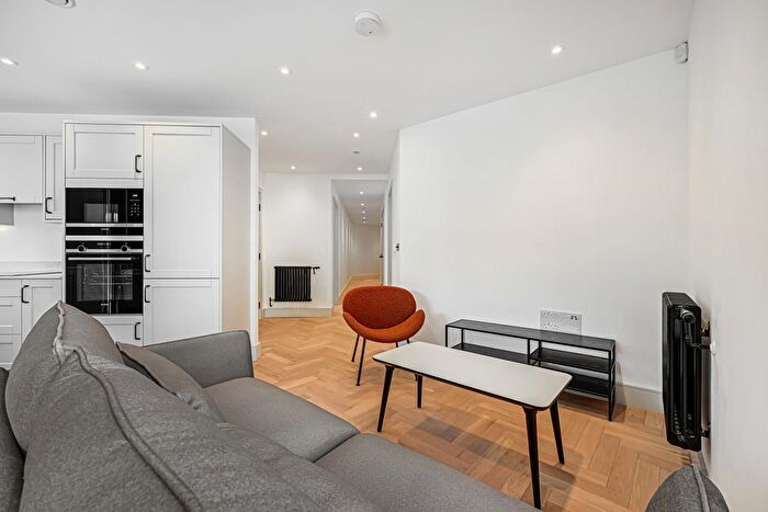 2 Bedroom Flat To Rent In Clifton Mansions, Park Avenue, London, NW2