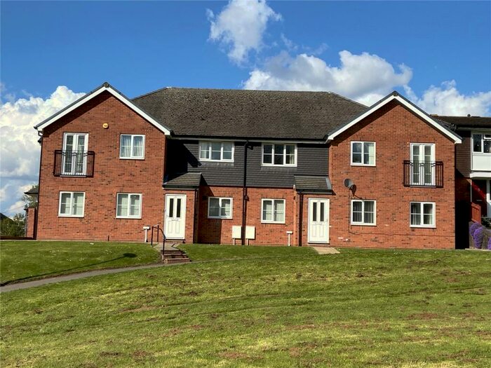 2 Bedroom Apartment To Rent In Tame Rise, Oldbury, West Midlands, B68