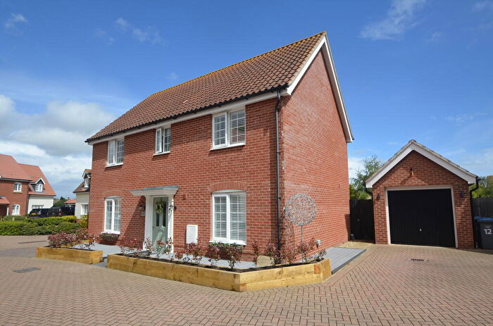 4 Bedroom Detached House For Sale In Paddock Close, Kirton, IP10
