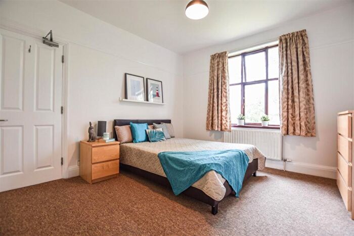 Studio To Rent In Arbuthnot Lane, Bexley, Kent, DA5