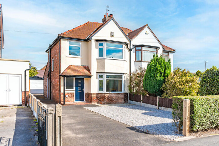 4 Bedroom Semi Detached House To Rent In County Road, Ormskirk, L39