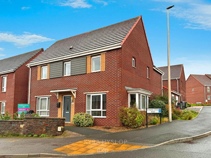 4 Bedroom Detached House For Sale In Tithebarn Way, Exeter, EX1