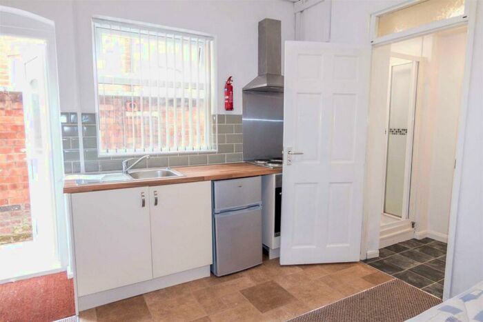 Studio To Rent In Holyhead Road, Coundon, Coventry, CV1