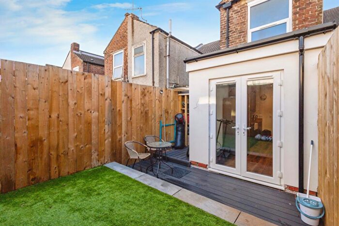 3 Bedroom Terraced House For Sale In Toronto Road, Portsmouth, PO2