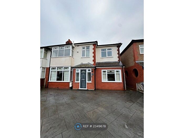 4 Bedroom Semi-Detached House To Rent In Princes Drive, Preston, PR2
