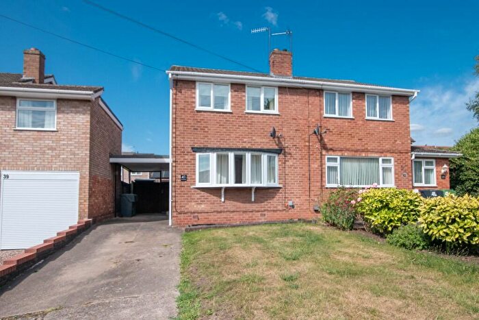 3 Bedroom Semi-Detached House To Rent In Bewell Head, Bromsgrove, Worcestershire, B61