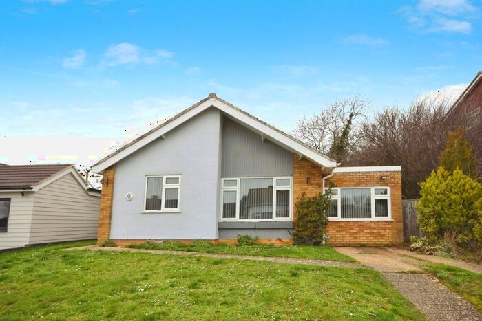 3 Bedroom Detached Bungalow For Sale In Hereward Way, Wethersfield, Braintree, CM7