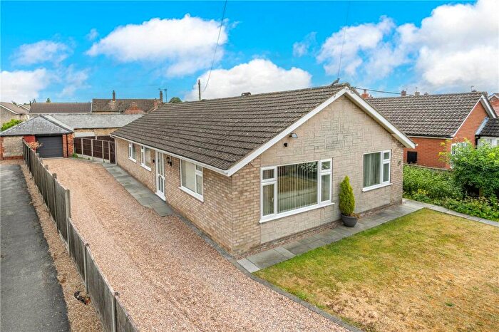 4 Bedroom Bungalow For Sale In Fen Road, Metheringham, Lincoln, Lincolnshire, LN4