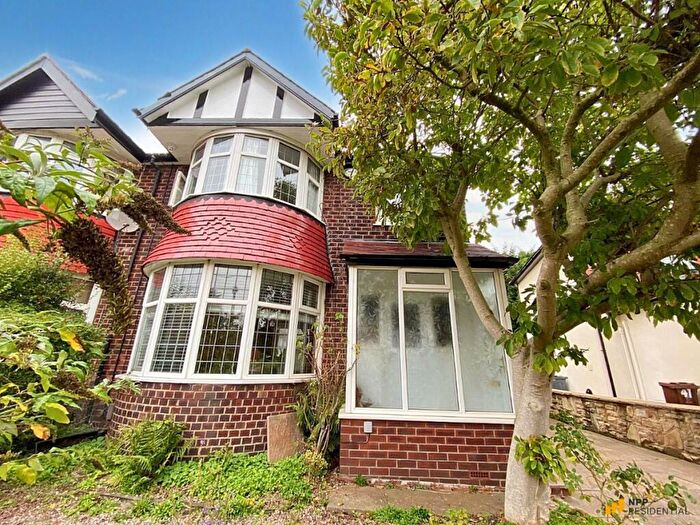 3 Bedroom Semi-Detached House For Sale In Royle Green Road, Northenden, M22