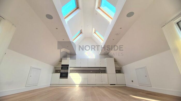 2 Bedroom Flat To Rent In Walpole Court, Ealing Green, London, W5