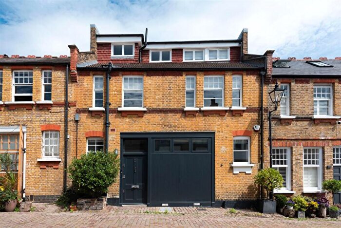 4 Bedroom House To Rent In Daleham Mews, Belsize Village, NW3