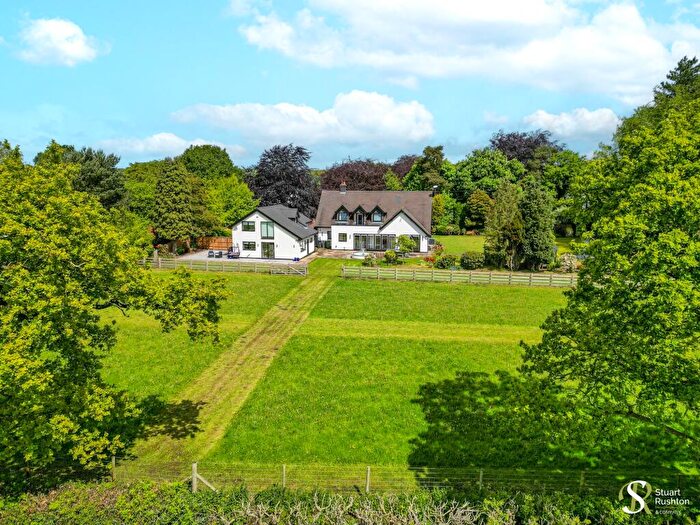 6 Bedroom Detached House For Sale In Twemlow Lane, Cranage, CW4