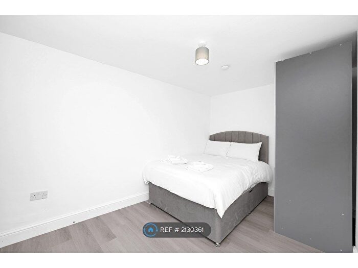 7 Bedroom End Of Terrace House To Rent In Diban Avenue, Hornchurch, RM12