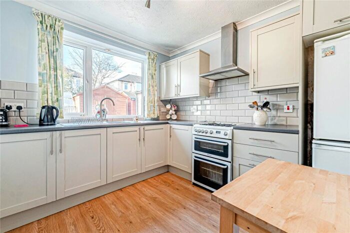 1 Bedroom Bungalow For Sale In Vesper Gardens, Kirkstall, Leeds, LS5