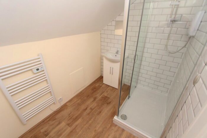 1 Bedroom Flat To Rent In Chesterfield Road, Sheffield, S8