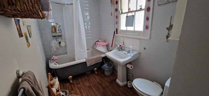 1 Bedroom Flat To Rent In Milton Place, Gravesend, Kent, DA12