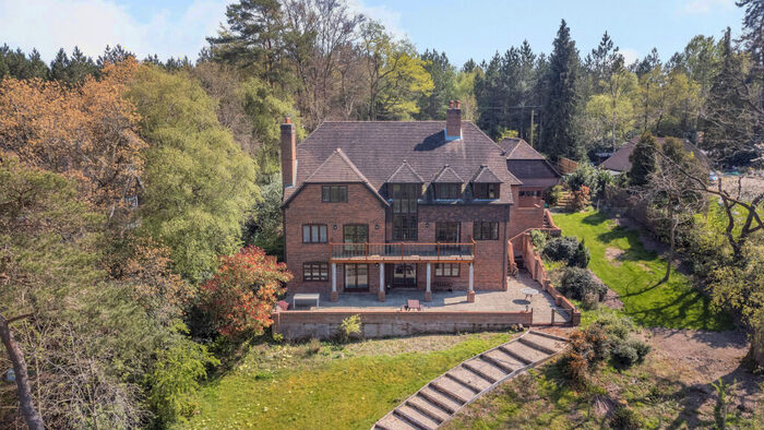 5 Bedroom Detached House For Sale In Slanting Hill, Hermitage, RG18