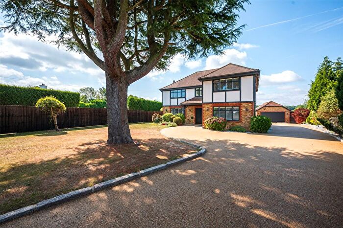 3 Bedroom Detached House For Sale In London Road, West Kingsdown, Kent, TN15