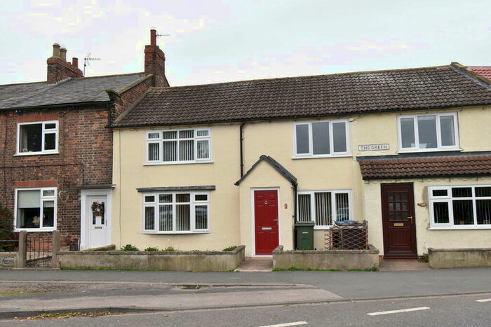 3 Bedroom Terraced House To Rent In The Green, Romanby, DL7