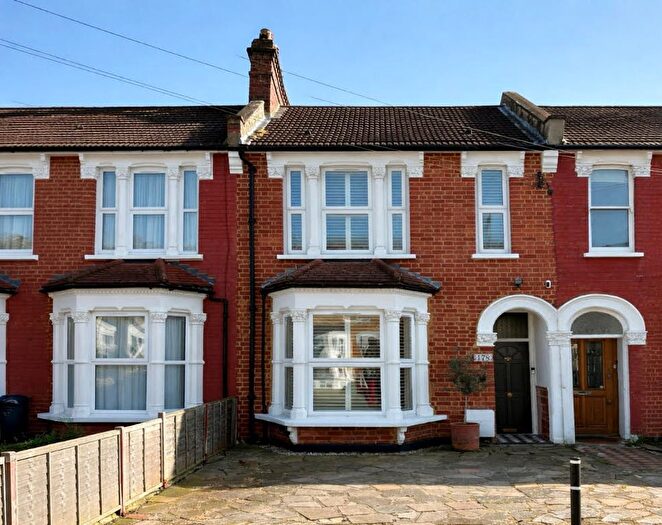 3 Bedroom Terraced House For Sale In London, N22