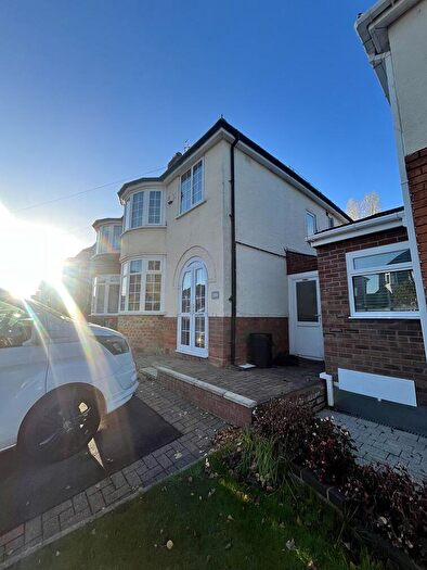 3 Bedroom House To Rent In Willclare Road, Birmingham, B26