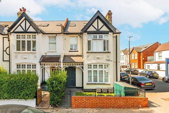 1 Bedroom Flat For Sale In Moyser Road, Tooting, SW16