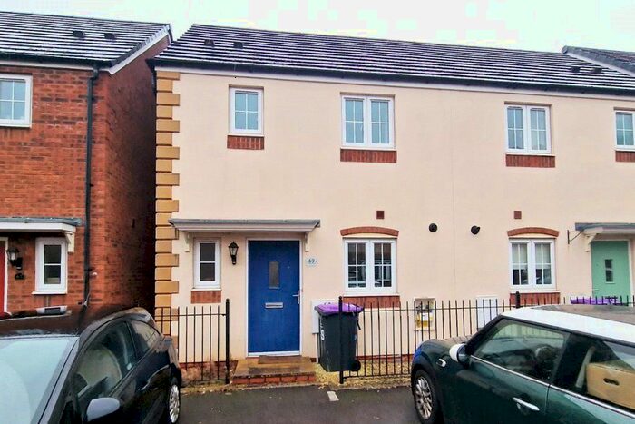 2 Bedroom Semi-Detached House To Rent In Dukes View, Donnington, Telford, Shropshire, TF2