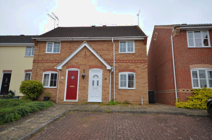 2 Bedroom End Of Terrace House To Rent In Saddlers Way, Raunds, NN9
