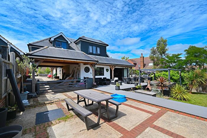 6 Bedroom Detached House For Sale In Seymour Avenue, Whitstable, CT5