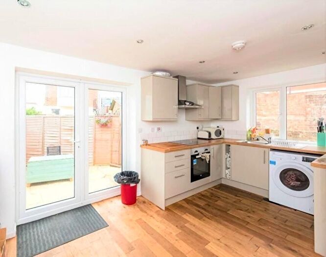 4 Bedroom End Of Terrace House To Rent In Arundel Street, Brighton, BN2