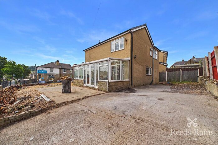 5 Bedroom Detached House For Sale In Long Lane, Dalton, Huddersfield, West Yorkshire, HD5