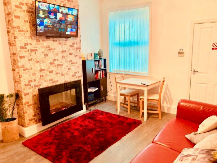 3 Bedroom Terraced House To Rent In Austin Street, Joiners Square, Stoke-on-Trent, ST1