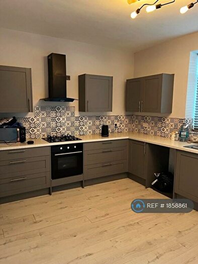 2 Bedroom Terraced House To Rent In Haslingden Rd, Blackburn, BB1