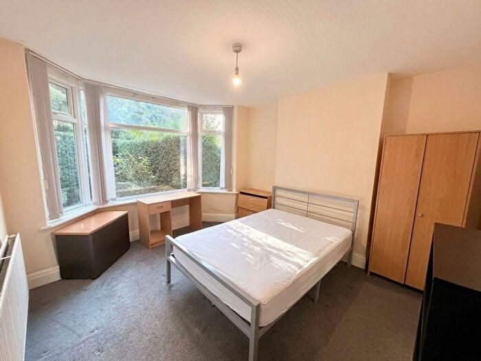 4 Bedroom Semi-Detached House To Rent In Sherwood Street, Manchester, M14